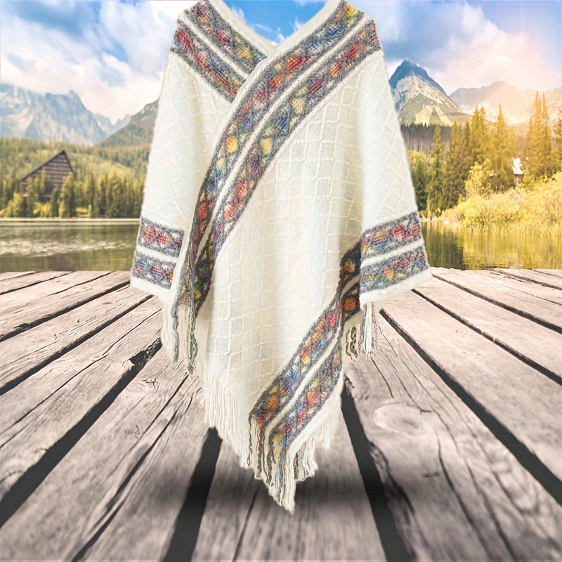 Poncho Indiano com Franjas – Malha Irregular e Decote V