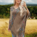 Poncho Indiano com Franjas – Malha Irregular e Decote V