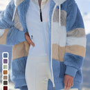 Casaco Feminino Peluciado com Capuz – Azul e Bege em Blocos de Cor