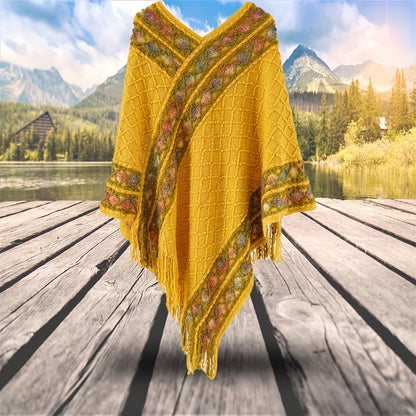 Poncho Indiano com Franjas – Malha Irregular e Decote V