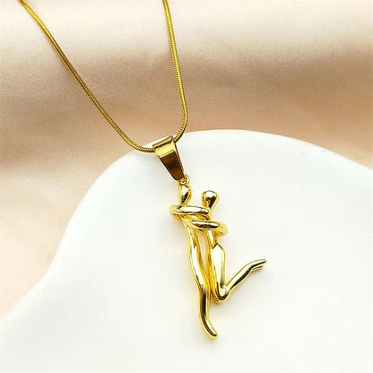 Couple Hugging Pendant Necklace For Women Men Stainless Steel Gold Color Hiphop Sports Love Chain Jewelry Valentine's Day Gift
