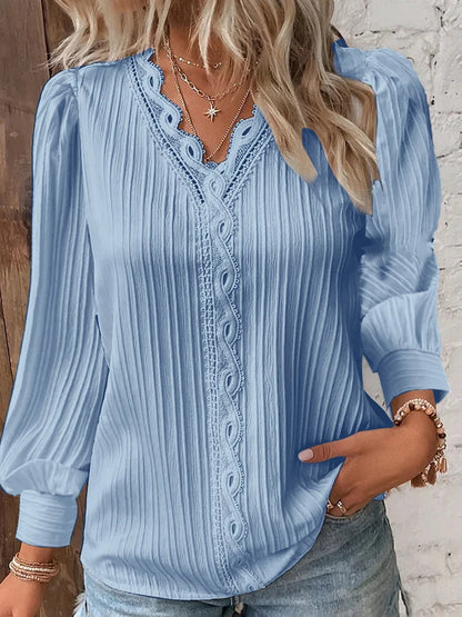 Blusa Elegante de Chiffon Com Renda e Manga Lanterna - Decote em V.