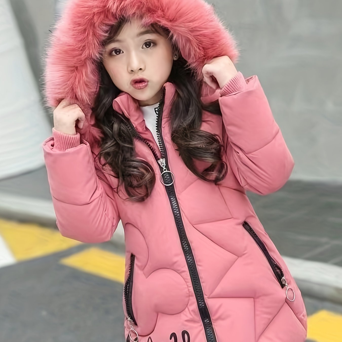 Casaco infantil  Plus Size com Capuz de Pelo Rosa – Inverno Quentinho e Estiloso
