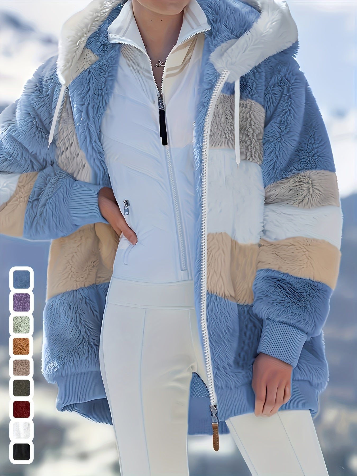 Casaco Feminino Peluciado com Capuz – Azul e Bege em Blocos de Cor