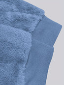 Casaco Feminino Peluciado com Capuz – Azul e Bege em Blocos de Cor