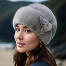 Gorro Feminino de Inverno com Pompom e Faixa Elástica, Quentinho