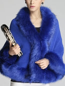 Poncho Elegante Plus Size com Acabamento em Pele Sintética – Azul Macio